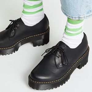 Women's Dr. Martens Shriver Low Platform - size 9